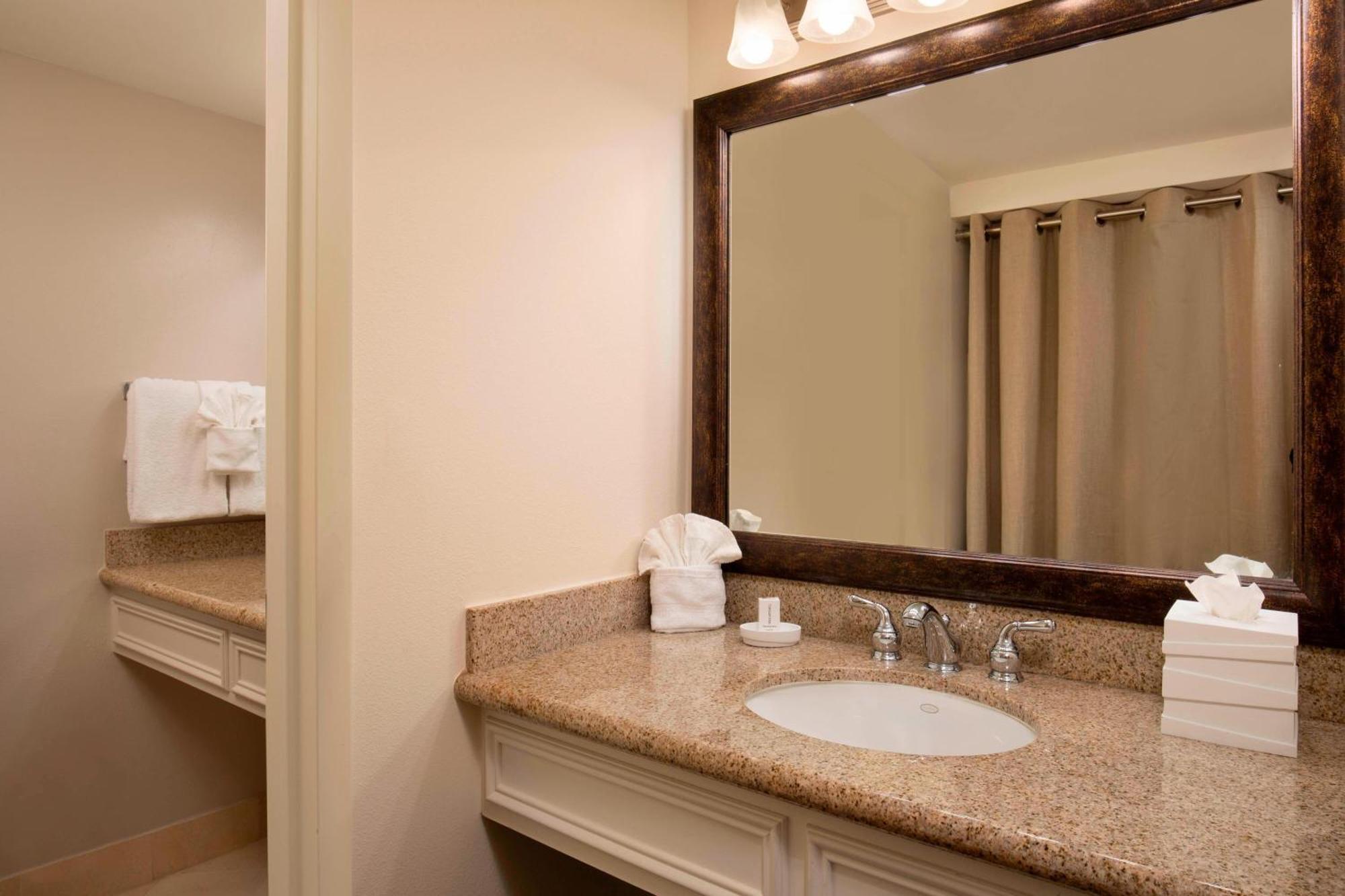 Courtyard By Marriott Key Largo Hotel Exterior foto